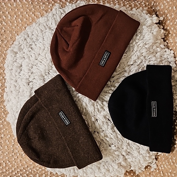 King & Fifth Hats - Picture 1 of 12